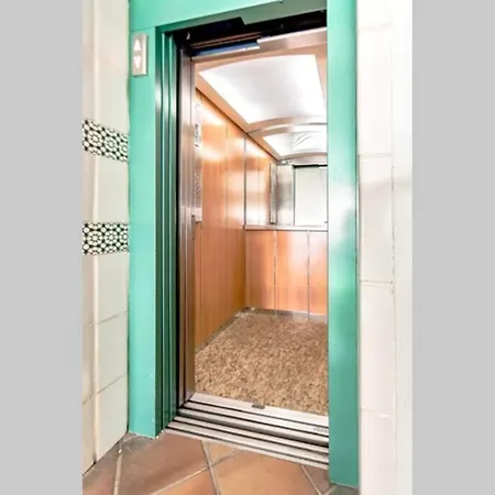 Apartament In Complex Altamira With Direct Ocean View