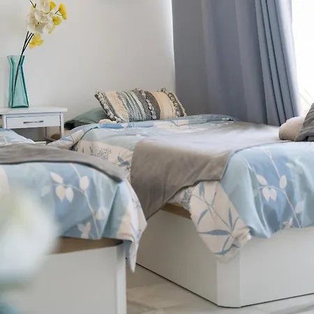 Apartman In Complex Altamira With Direct Ocean View *